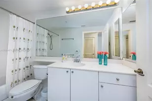 10750 NW 66th St, Doral, FL 33178 - Photo 17