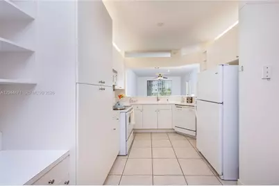 10750 NW 66th St #312, Doral, FL 33178 - Photo 23