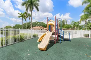 16035 Emerald Cove Rd, Weston, FL 33331 - Photo 29