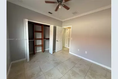 7753 NW 201st Ter, Hialeah, FL 33015 - Photo 27