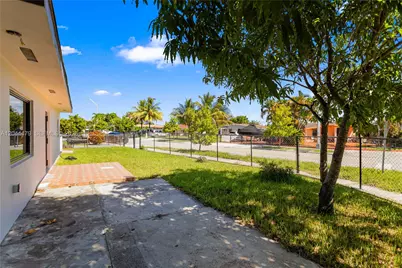 191 SE 6th Ave, Hialeah, FL 33010 - Photo 3