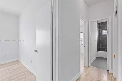 370 NE 55th St, Miami, FL 33137 - Photo 43