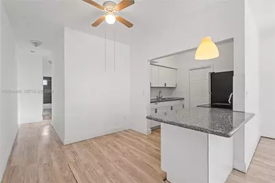 370 NE 55th St, Miami, FL 33137 - Photo 13