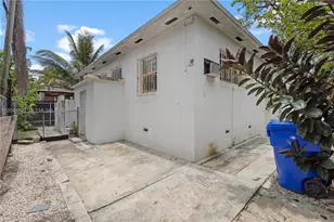 370 NE 55th St, Miami, FL 33137 - Photo 53