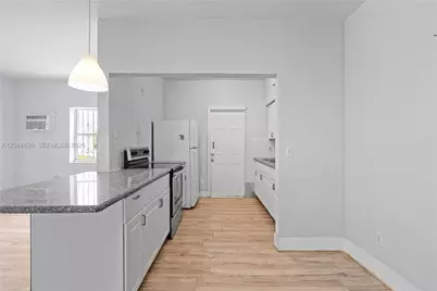 370 NE 55th St, Miami, FL 33137 - Photo 39