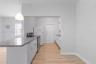 370 NE 55th St, Miami, FL 33137 - Photo 39