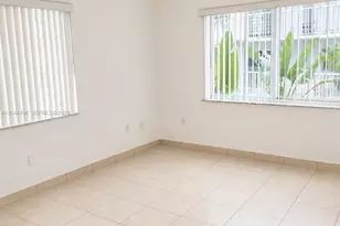 16851 NE 35th Ave, North Miami Beach, FL 33160 - Photo 5