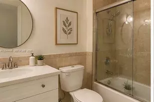 16851 NE 35th Ave, North Miami Beach, FL 33160 - Photo 3
