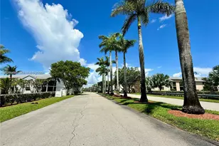 1044 S Independence Dr, Homestead, FL 33034 - Photo 21