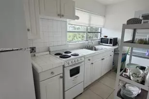 4230 SW 11th St, Miami, FL 33134 - Photo 3