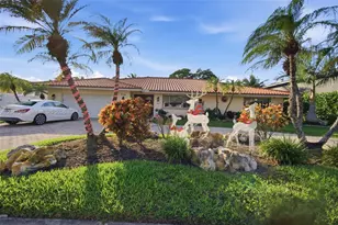 713 Diplomat Pkwy, Hallandale Beach, FL 33009 - Photo 7