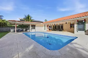 713 Diplomat Pkwy, Hallandale Beach, FL 33009 - Photo 39