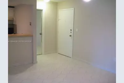 7300 NW 17th St #210, Plantation, FL 33313 - Photo 5