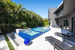 15712 SW 69th Ln, Miami, FL 33193 - Photo 13