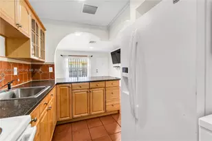 15350 SW 72nd St, Miami, FL 33193 - Photo 13