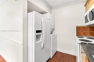 15350 SW 72nd St, Miami, FL 33193 - Photo 9