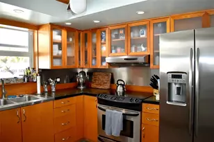 9820 NW 7th St, Pembroke Pines, FL 33024 - Photo 7
