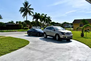 9820 NW 7th St, Pembroke Pines, FL 33024 - Photo 45