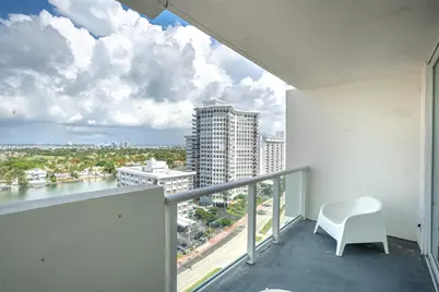 5601 Collins Ave #1517, Miami Beach, FL 33140 - Photo 9