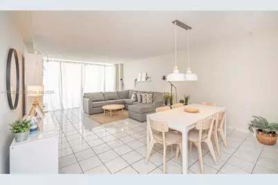 5601 Collins Ave #1517, Miami Beach, FL 33140 - Photo 3