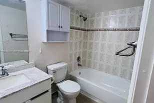 606 W 81st St, Hialeah, FL 33014 - Photo 7