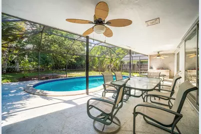 698 NW 7th Ave, Boca Raton, FL 33486 - Photo 21