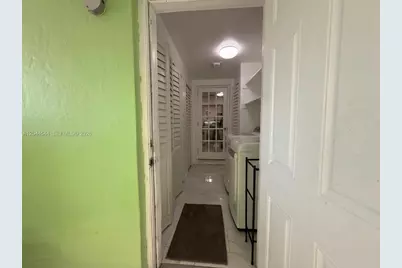 974 SE 1st St #974, Hialeah, FL 33010 - Photo 7