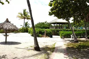 1111 Crandon Blvd, Key Biscayne, FL 33149 - Photo 73