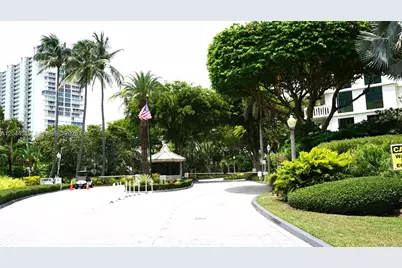 1111 Crandon Blvd #B705, Key Biscayne, FL 33149 - Photo 9