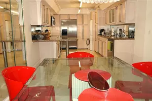 1111 Crandon Blvd, Key Biscayne, FL 33149 - Photo 23