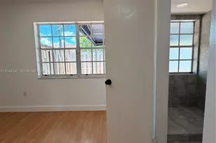 7000 NW 173rd Dr, Hialeah, FL 33015 - Photo 23