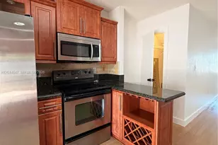 7000 NW 173rd Dr, Hialeah, FL 33015 - Photo 35