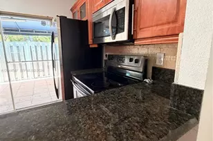 7000 NW 173rd Dr, Hialeah, FL 33015 - Photo 31