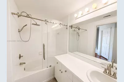 [Address not provided], Fort Lauderdale, FL 33316 - Photo 9