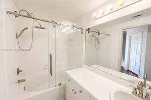 [Address not provided], Fort Lauderdale, FL 33316 - Photo 9