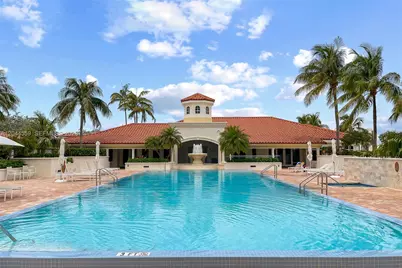 19900 E Country Club Dr #212, Aventura, FL 33180 - Photo 27