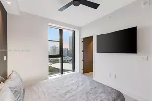 700 NE 24th St, Miami, FL 33137 - Photo 37