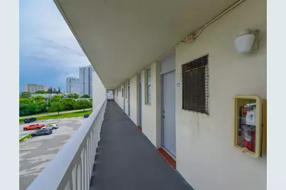 2851 Leonard Dr #J505, Aventura, FL 33160 - Photo 29