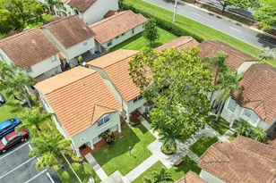 10857 NW 8th St, Pembroke Pines, FL 33026 - Photo 43