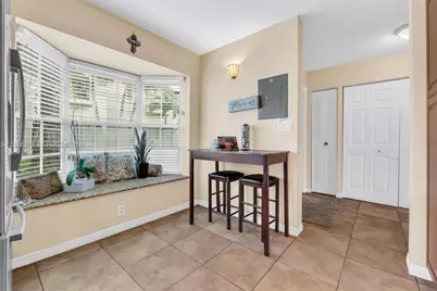 10857 NW 8th St, Pembroke Pines, FL 33026 - Photo 9