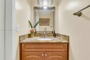 10857 NW 8th St, Pembroke Pines, FL 33026 - Photo 13