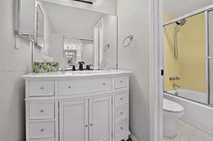 9410 Tangerine Pl, Davie, FL 33324 - Photo 17