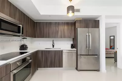 488 NE 18th St #2802, Miami, FL 33132 - Photo 3