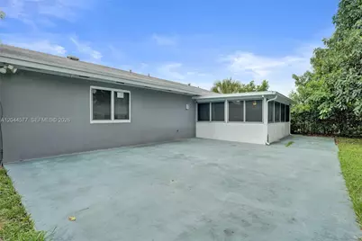 7812 SW 7th Pl, North Lauderdale, FL 33068 - Photo 33