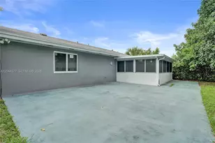 7812 SW 7th Pl, North Lauderdale, FL 33068 - Photo 33