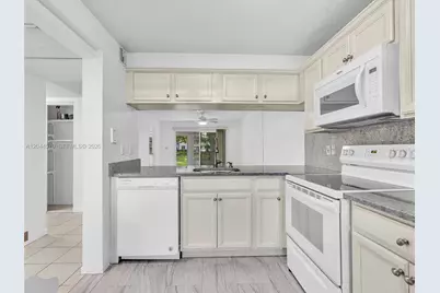 1212 SE Bahama Bnd #G1, Coconut Creek, FL 33066 - Photo 15