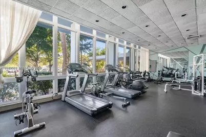 7441 Wayne Ave #10H, Miami Beach, FL 33141 - Photo 37
