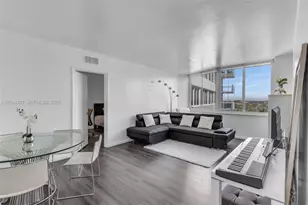 7441 Wayne Ave, Miami Beach, FL 33141 - Photo 7