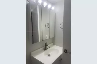 660 Tennis Club Dr #101, Fort Lauderdale, FL 33311 - Photo 23