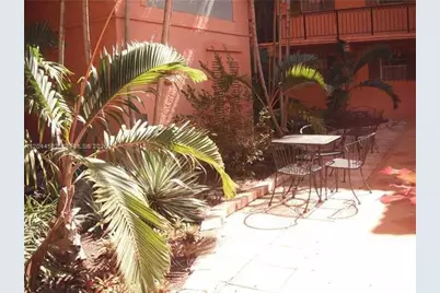 660 Tennis Club Dr #101, Fort Lauderdale, FL 33311 - Photo 5